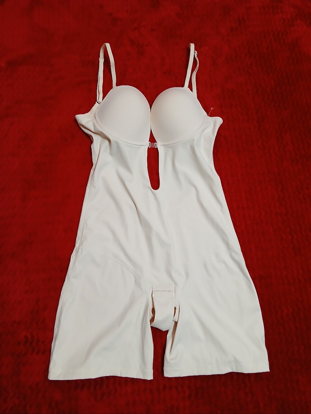 Smooth Cream [FAJA] Shapewear Bodysuit with Underwire Cups (NnoT)